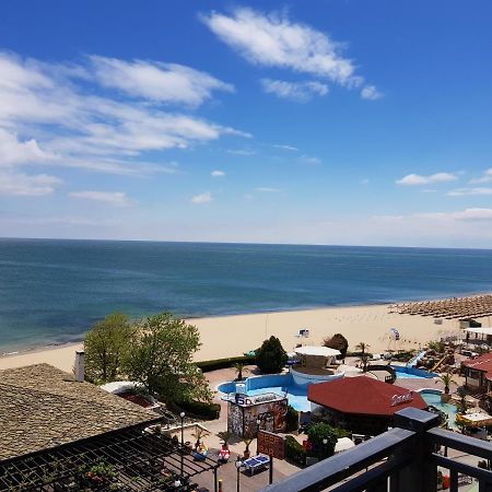 Golden Sands Rentals Apartments Bagian luar foto