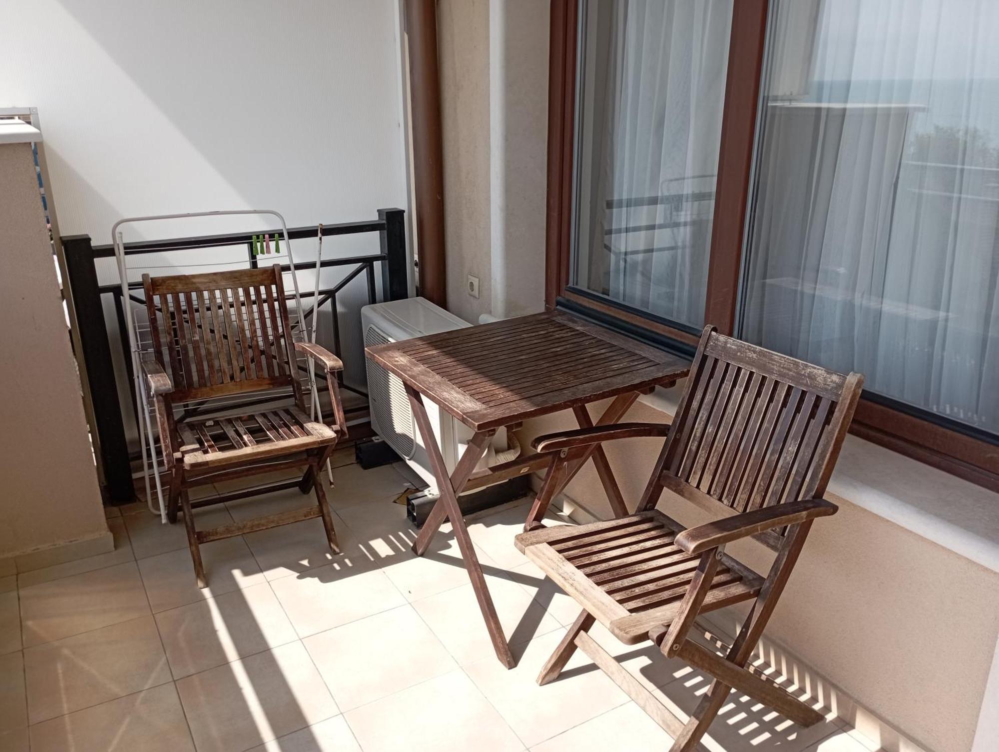 Golden Sands Rentals Apartments Bagian luar foto
