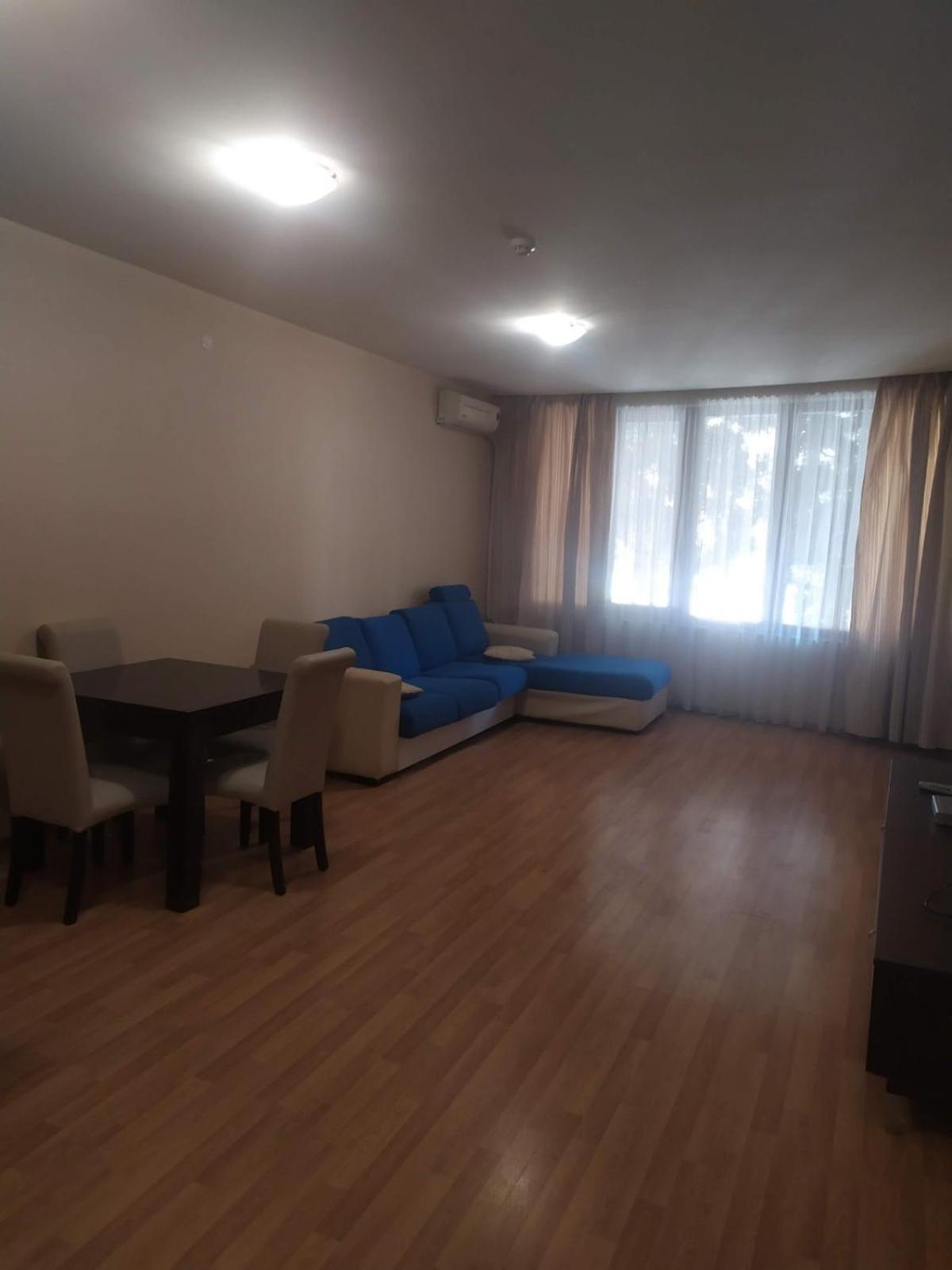 Golden Sands Rentals Apartments Bagian luar foto