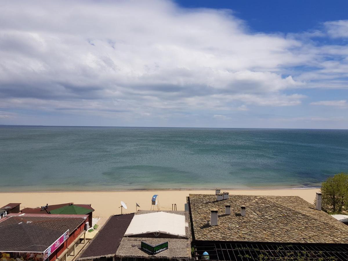 Golden Sands Rentals Apartments Bagian luar foto